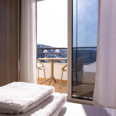 Highlight Elevated View Apartment